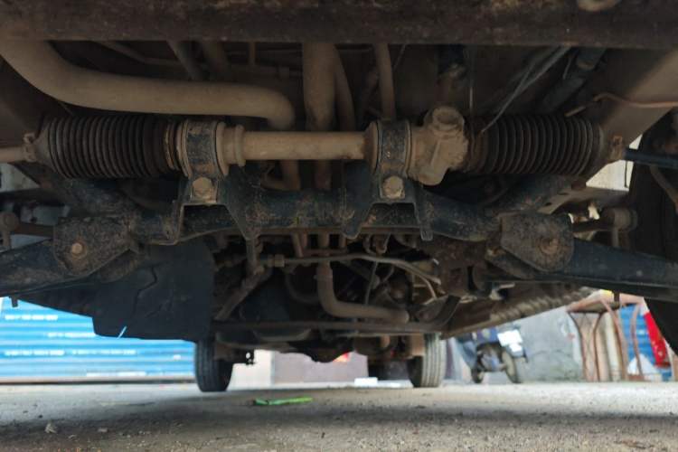 Used Wuling Zhiguang 2010 1.2L New Edition Practical Long-Body LAQ Chassis Front