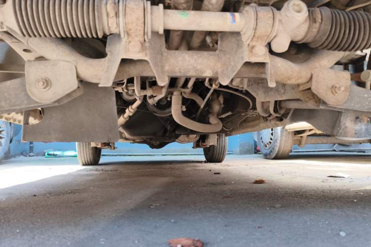 Used Wuling Zhiguang 2010 1.0L New Version Practical Short-Body L2Y Chassis Front