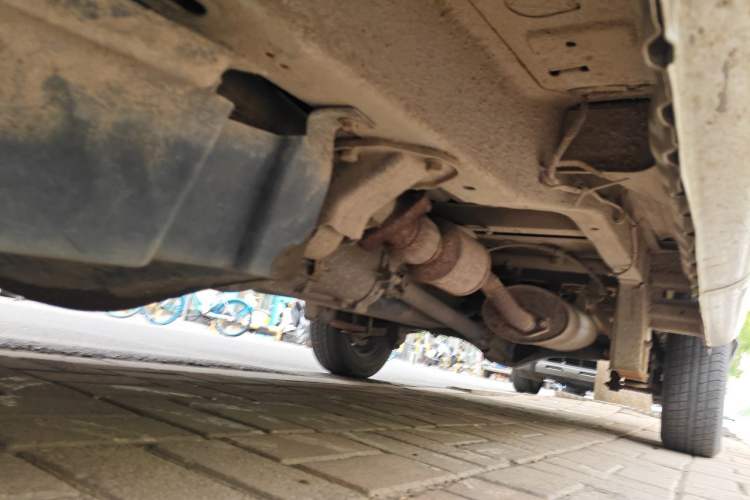 Used Wuling Zhiguang 2010 1.0L New Version Practical Short-Body L2Y Chassis Front Left