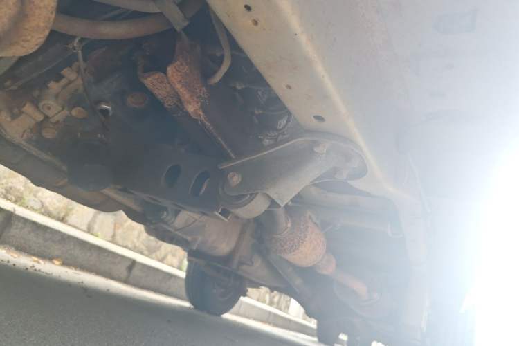 Used Wuling Zhiguang 2010 1.0L Liye Edition Chassis Front Left