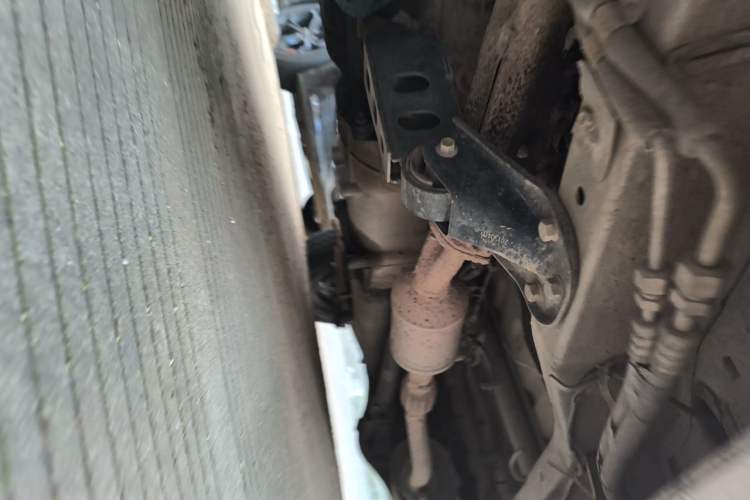Used Wuling Zhiguang 2010 1.0L Liye Edition Chassis Front Left