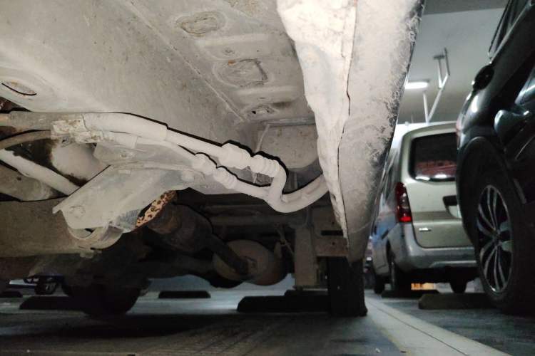 Used Wuling Zhiguang 2010 1.0L New Version Practical Edition with Short Body Chassis Front Left