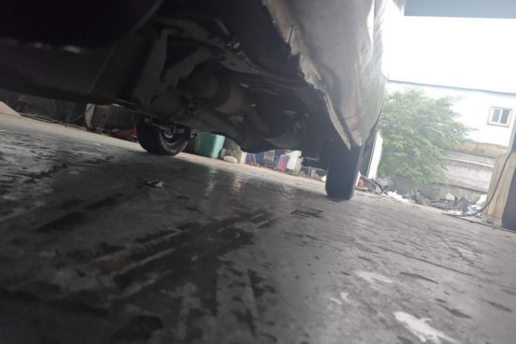 Used Wuling Zhiguang 2010 1.0L New Version Practical Short-Body L2Y Chassis Front Left
