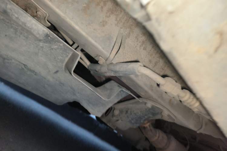 Used Wuling Zhiguang 2010 1.0L Liye Edition Chassis Front Left