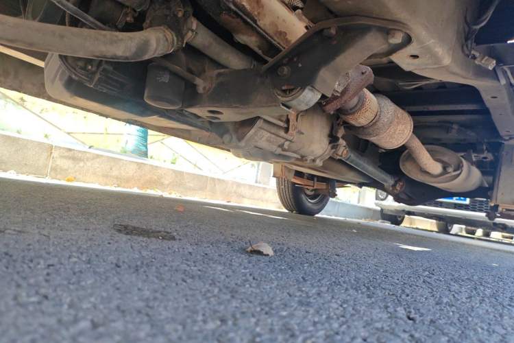 Used Wuling Zhiguang 2010 1.0L New Version Practical Short-Body L2Y Chassis Front Left