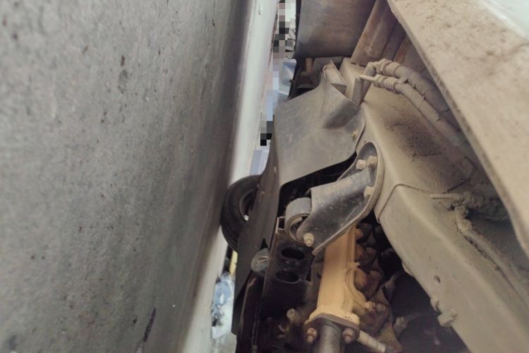 Used Wuling Zhiguang 2010 1.0L Base Version Chassis Front Left