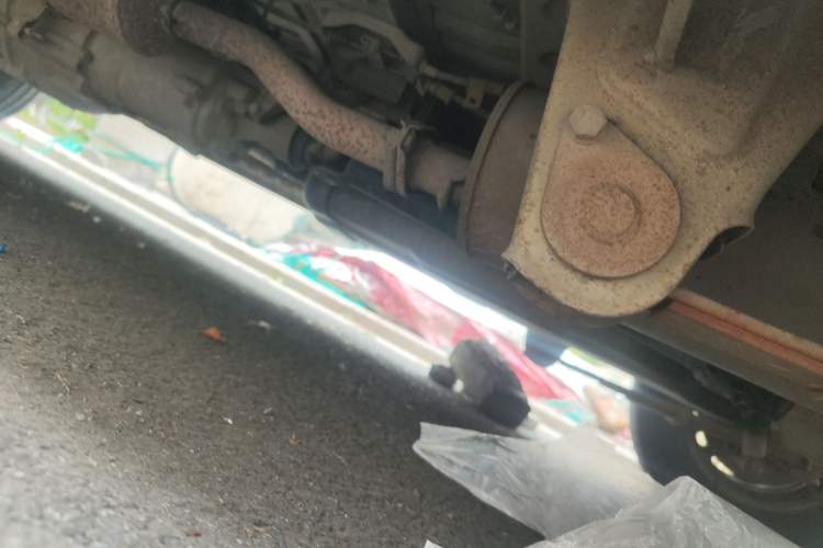 Used Wuling Zhiguang 2010 1.0L New Version Practical Short-Body L2Y Chassis Front Left