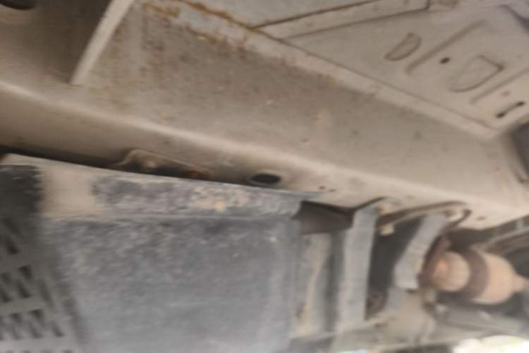 Used Wuling Zhiguang 2010 1.0L New Version Practical Short-Body L2Y Chassis Front Left