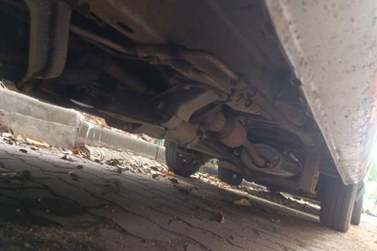 Used Wuling Zhiguang 2010 1.1L New Edition Practical Short-Body LXA Chassis Front Left