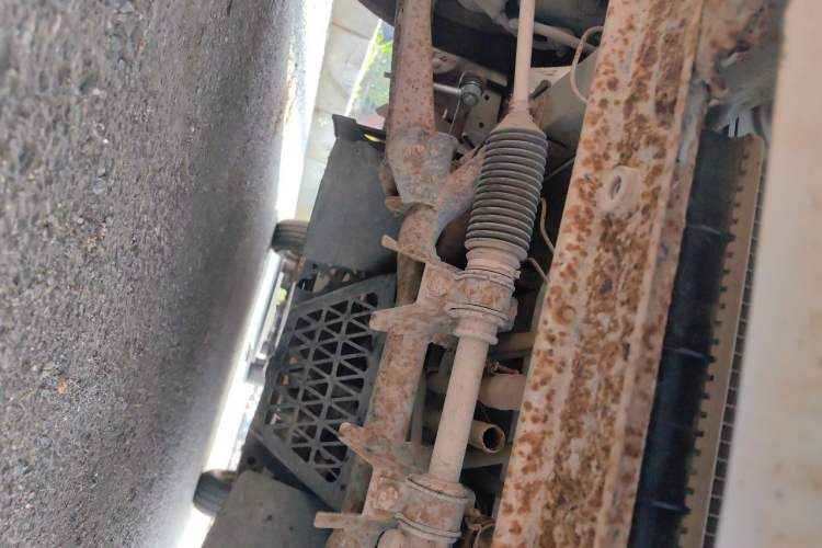 Used Wuling Zhiguang 2010 1.1L New Edition Practical Short-Body LXA Chassis Front