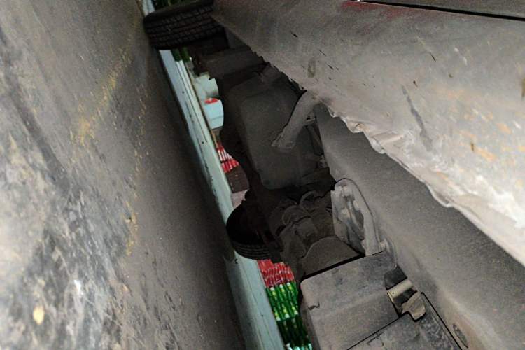 Used Wuling Zhiguang 2010 1.0L New Version Practical Short-Body L2Y Chassis Front Right