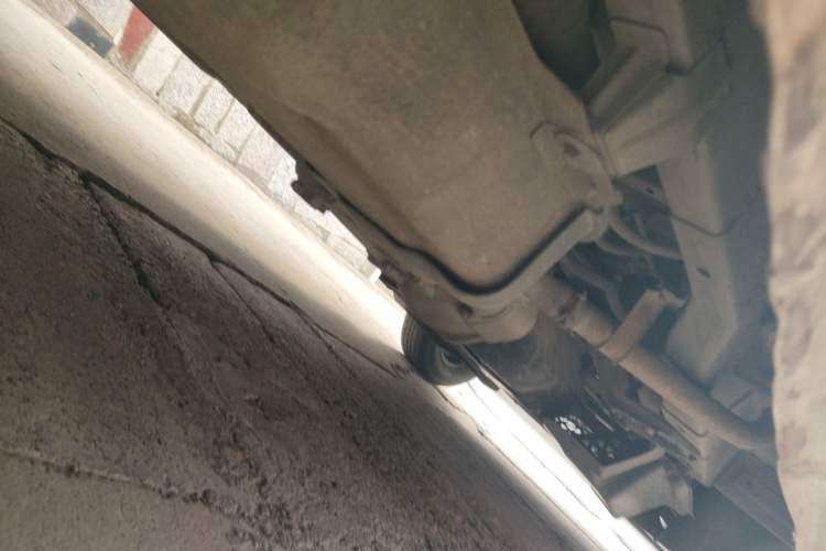 Used Wuling Zhiguang 2010 1.0L New Version Practical Short-Body L2Y Chassis Front Right