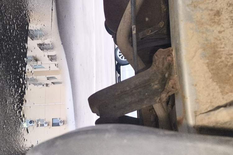 Used Wuling Zhiguang 2010 1.0L Liye Edition Chassis Front Right