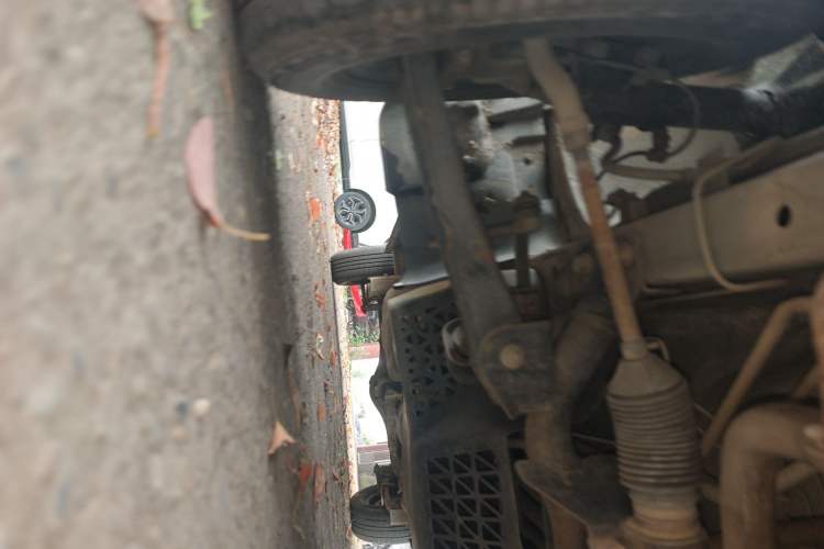 Used Wuling Zhiguang 2010 1.0L New Version Liye Style with Shorter Body Chassis Front Right