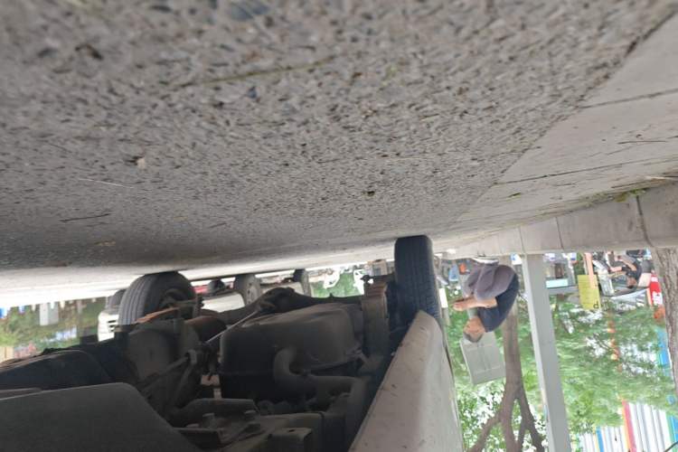 Used Wuling Zhiguang 2010 1.0L Liye Edition Chassis Front Right