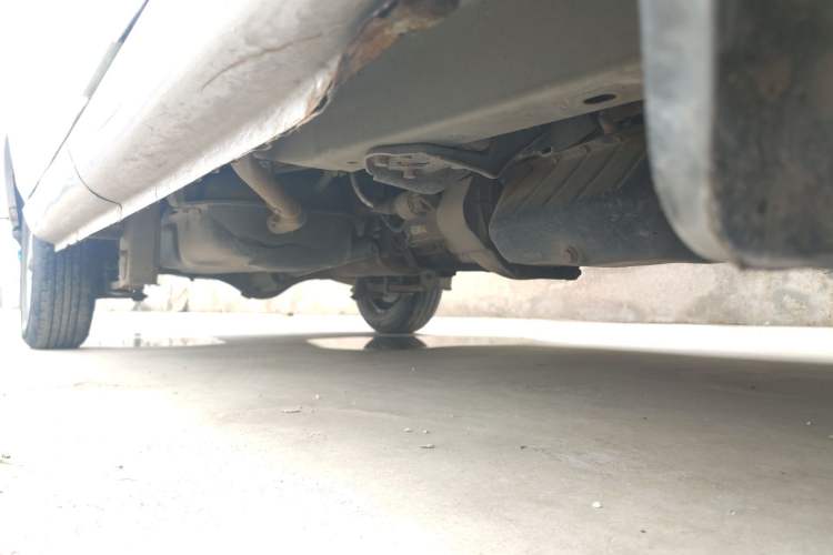 Used Wuling Zhiguang 2010 1.0L New Version Practical Short-Body L2Y Chassis Front Right