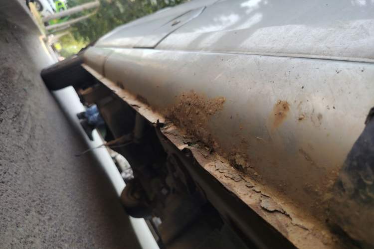 Used Wuling Zhiguang 2010 1.0L New Version Practical Edition with Short Body Chassis Front Right