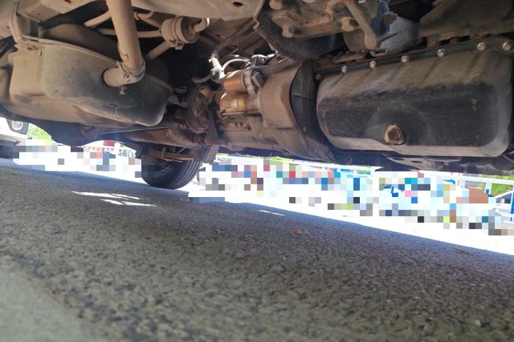 Used Wuling Zhiguang 2010 1.0L New Version Practical Short-Body L2Y Chassis Front Right