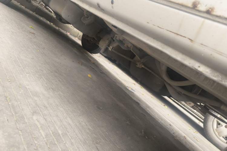 Used Wuling Zhiguang 2010 1.0L Liye Edition Chassis Front Right