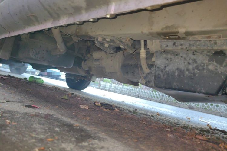 Used Wuling Zhiguang 2010 1.0L New Version Practical Short-Body L2Y Chassis Front Right