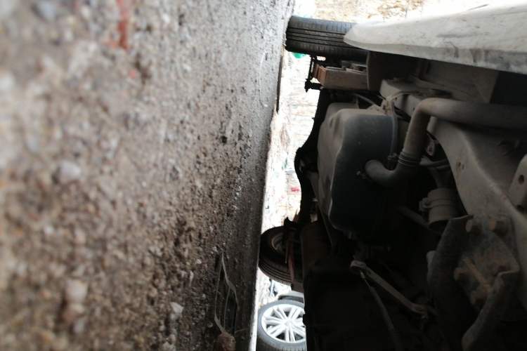 Used Wuling Zhiguang 2010 1.0L Extended Version Basic Model Chassis Front Right
