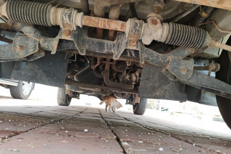 Used Wuling Zhiguang 2010 1.0L New Version Practical Short-Body L2Y Chassis Front