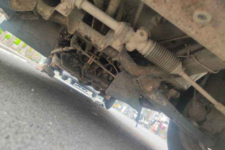 Used Wuling Zhiguang 2010 1.0L New Version Practical Short-Body L2Y Chassis Front