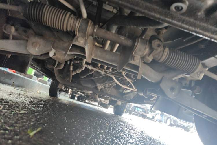 Used Wuling Zhiguang 2010 1.0L New Version Liye Style with Shorter Body Chassis Front