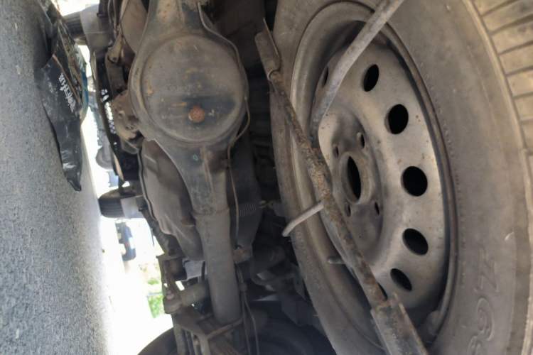 Used Wuling Zhiguang 2010 1.1L New Edition Practical Long-Body LXA Chassis Rear