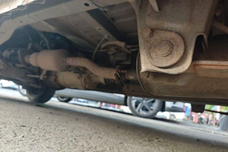 Used Wuling Zhiguang 2010 1.2L New Edition Practical Long-Body LAQ Chassis Rear Left