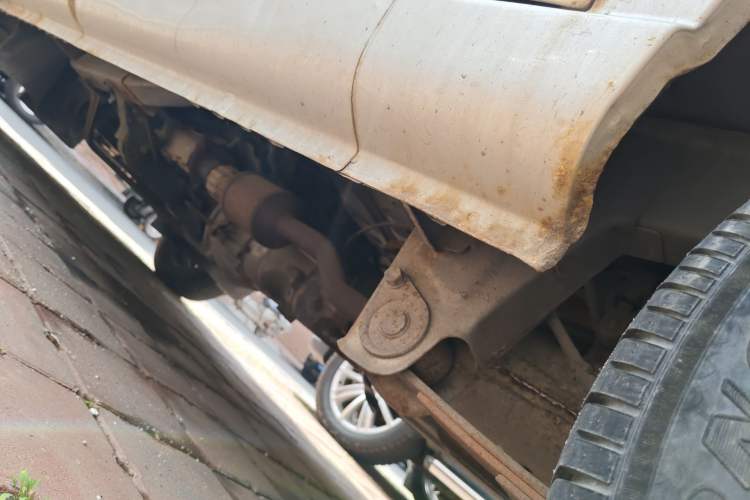 Used Wuling Zhiguang 2010 1.0L New Version Practical Short-Body L2Y Chassis Rear Left