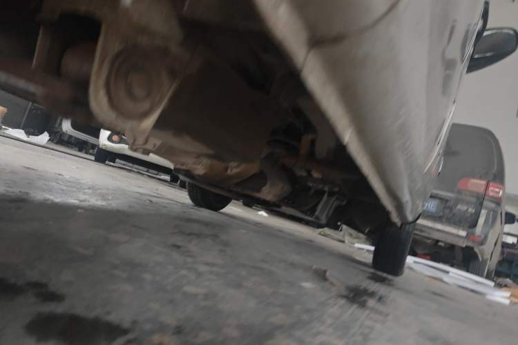 Used Wuling Zhiguang 2010 1.0L New Version Practical Short-Body L2Y Chassis Rear Right