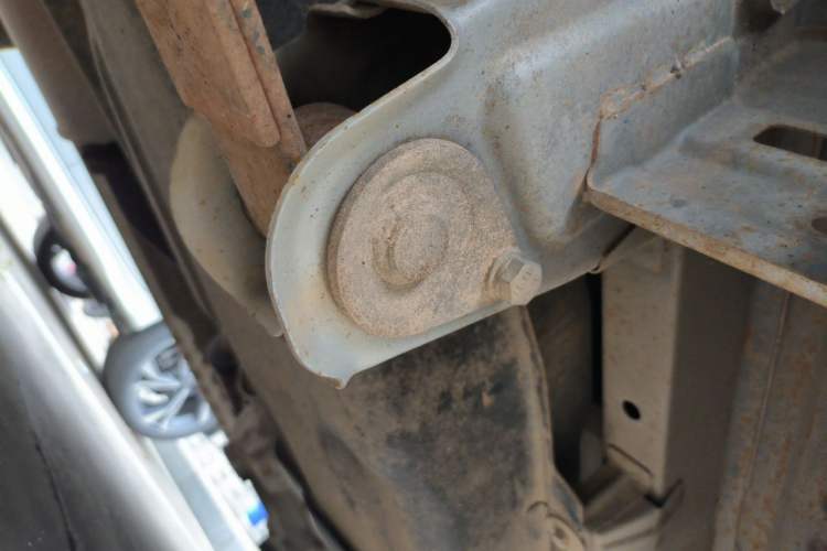 Used Wuling Zhiguang 2010 1.0L New Version Practical Short-Body L2Y Chassis Rear Right