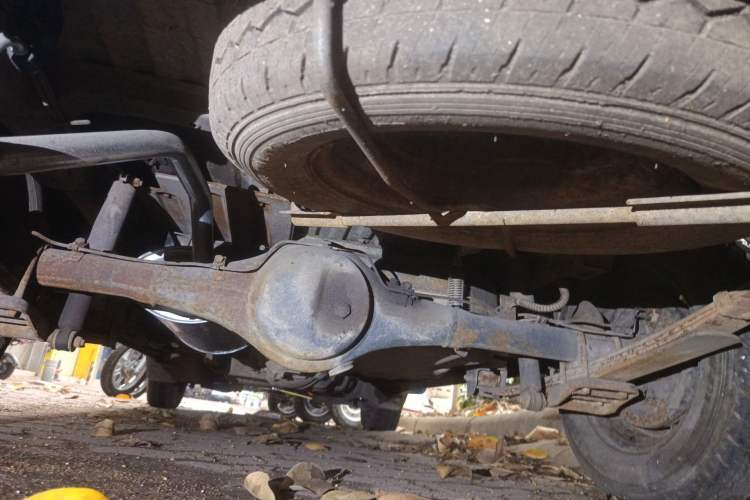 Used Wuling Zhiguang 2010 1.1L New Edition Practical Short-Body LXA Chassis Rear