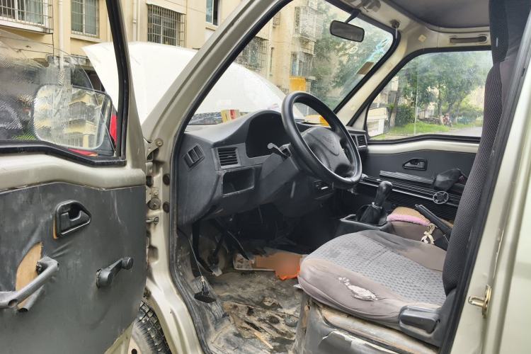 Used Wuling Zhiguang 2010 1.0L Liye Edition Driver Seat