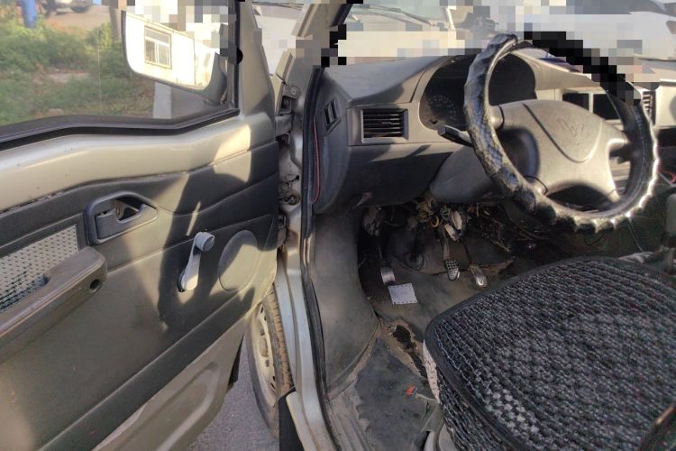 Used Wuling Zhiguang 2010 1.0L Liye Edition Driver Seat