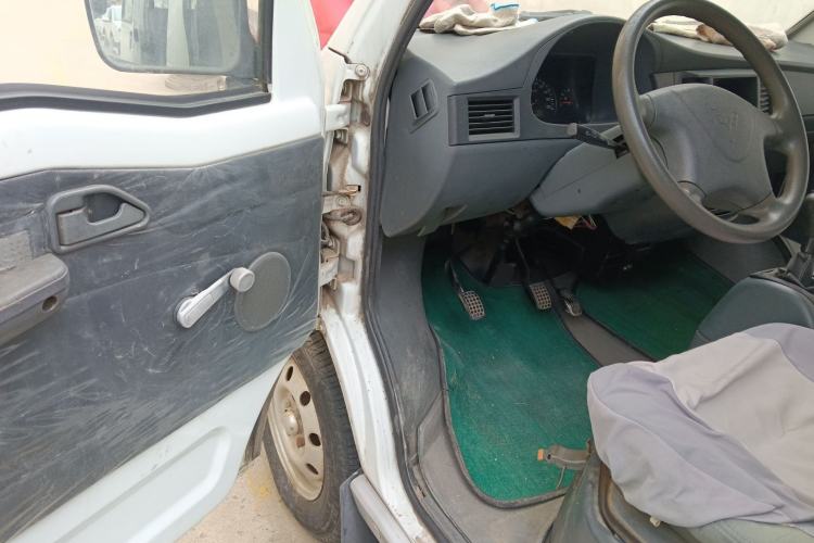 Used Wuling Zhiguang 2010 1.0L Liye Edition Driver Seat