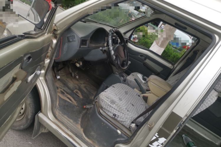 Used Wuling Zhiguang 2010 1.0L Liye Edition Driver Seat