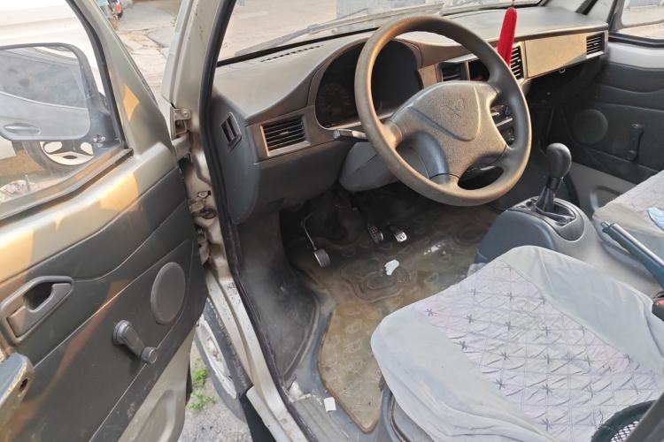 Used Wuling Zhiguang 2010 1.0L Liye Edition Driver Seat