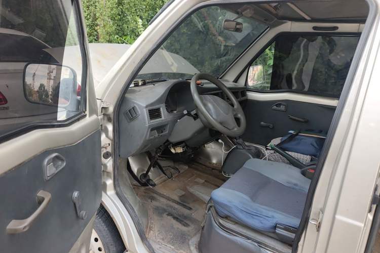 Used Wuling Zhiguang 2010 1.0L Liye Edition Driver Seat