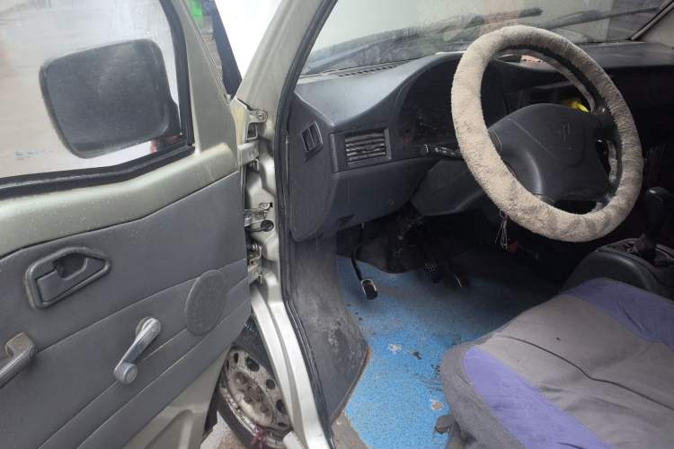 Used Wuling Zhiguang 2010 1.0L Base Version Driver Seat