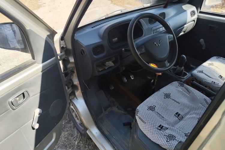 Used Wuling Zhiguang 2010 1.0L New Edition Practical Version with Extended Body L2Y Driver Seat