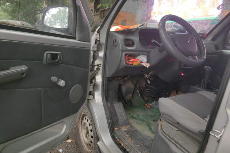 Used Wuling Zhiguang 2010 1.0L New Version Practical Short-Body L2Y Driver Seat