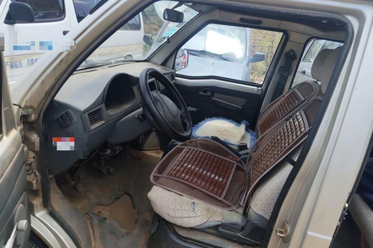 Used Wuling Zhiguang 2010 1.0L Liye Edition Driver Seat