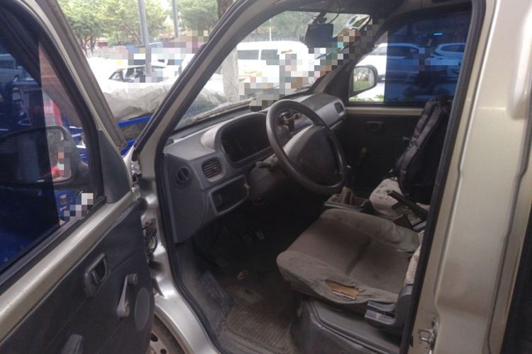 Used Wuling Zhiguang 2010 1.1L New Edition Practical Short-Body LXA Driver Seat