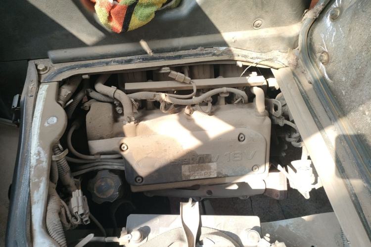 Used Wuling Zhiguang 2010 1.0L New Version Practical Short-Body L2Y Engine Bay