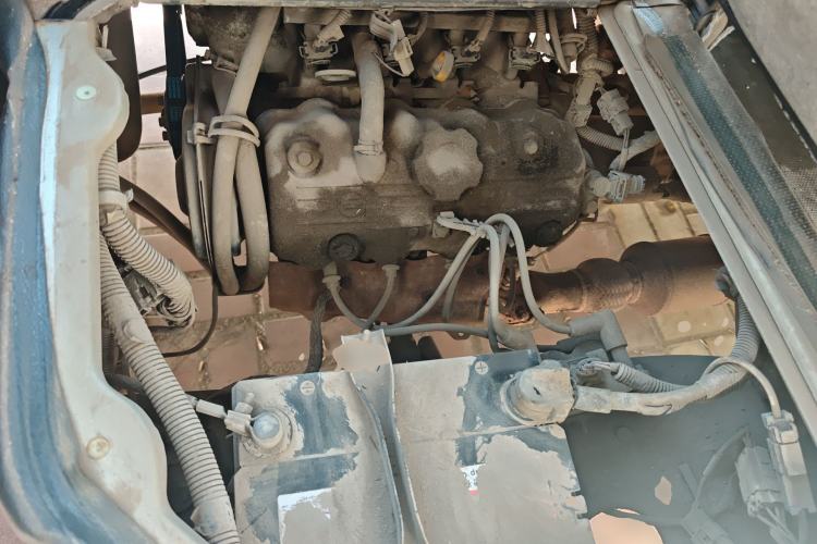 Used Wuling Zhiguang 2010 1.0L Liye Edition Engine Bay