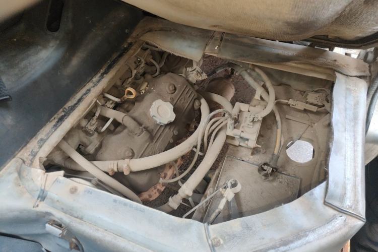 Used Wuling Zhiguang 2010 1.0L Base Version Engine Bay