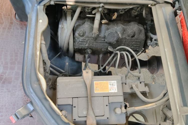 Used Wuling Zhiguang 2010 1.0L Base Version Engine Bay
