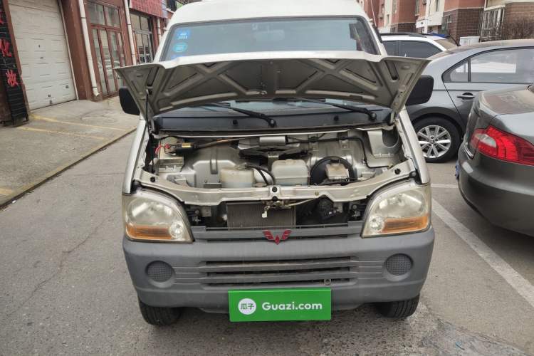 Used Wuling Zhiguang 2010 1.0L Liye Edition Engine Bay